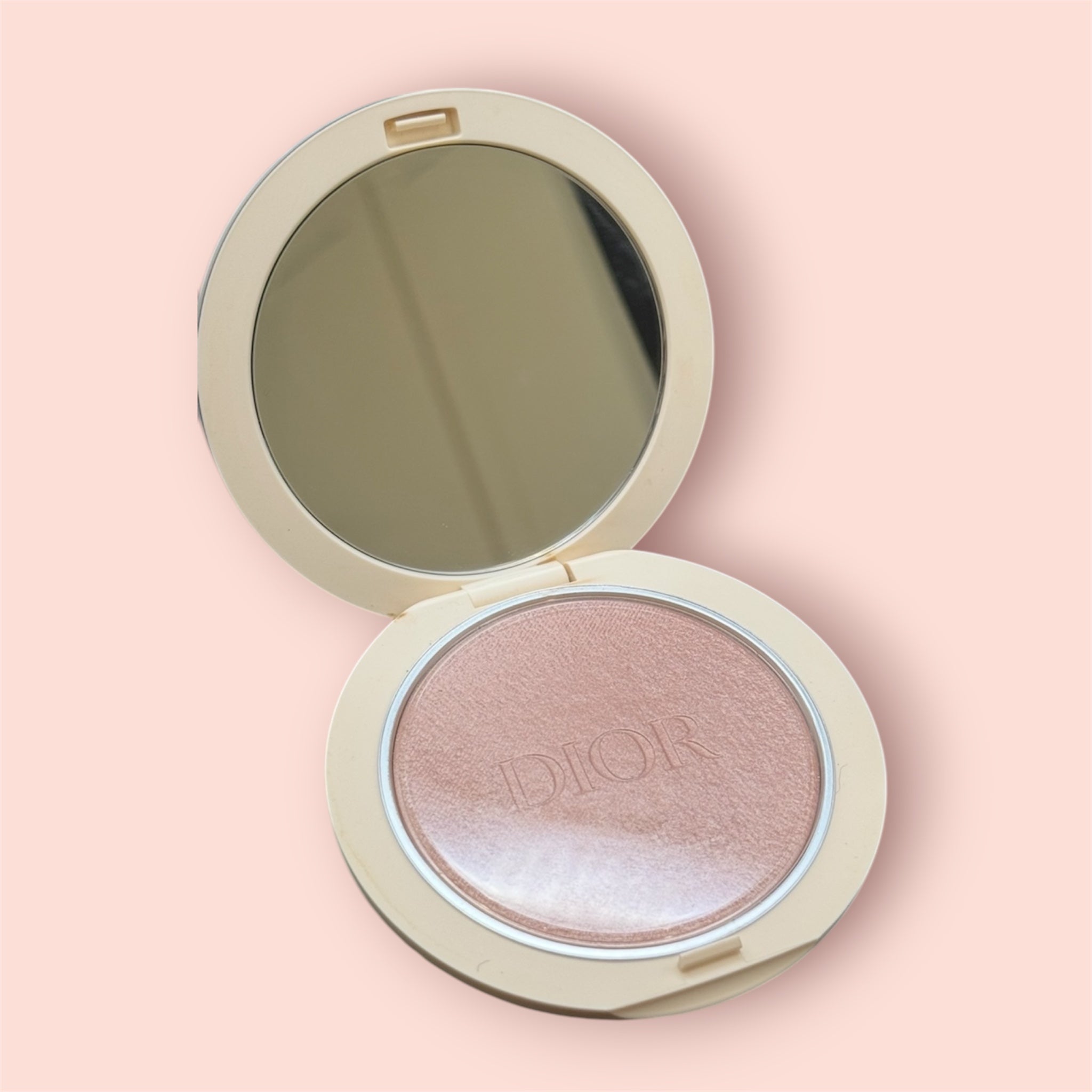DIOR forever glow highlight